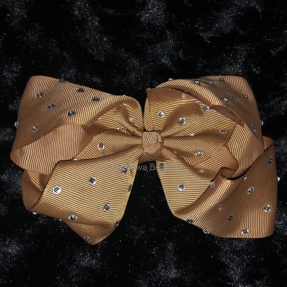 **** Brown 6